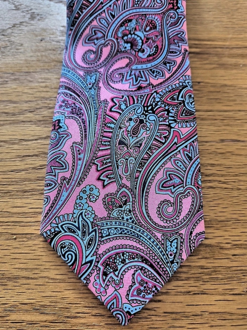 Happy Ties Paisley Tie in Pink & Blue Like New